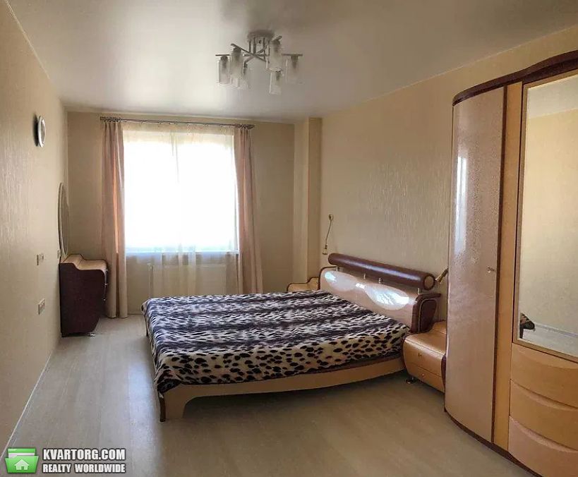 Rent out 2-room apartment. Киев,  Большая Китаевская — photo 2