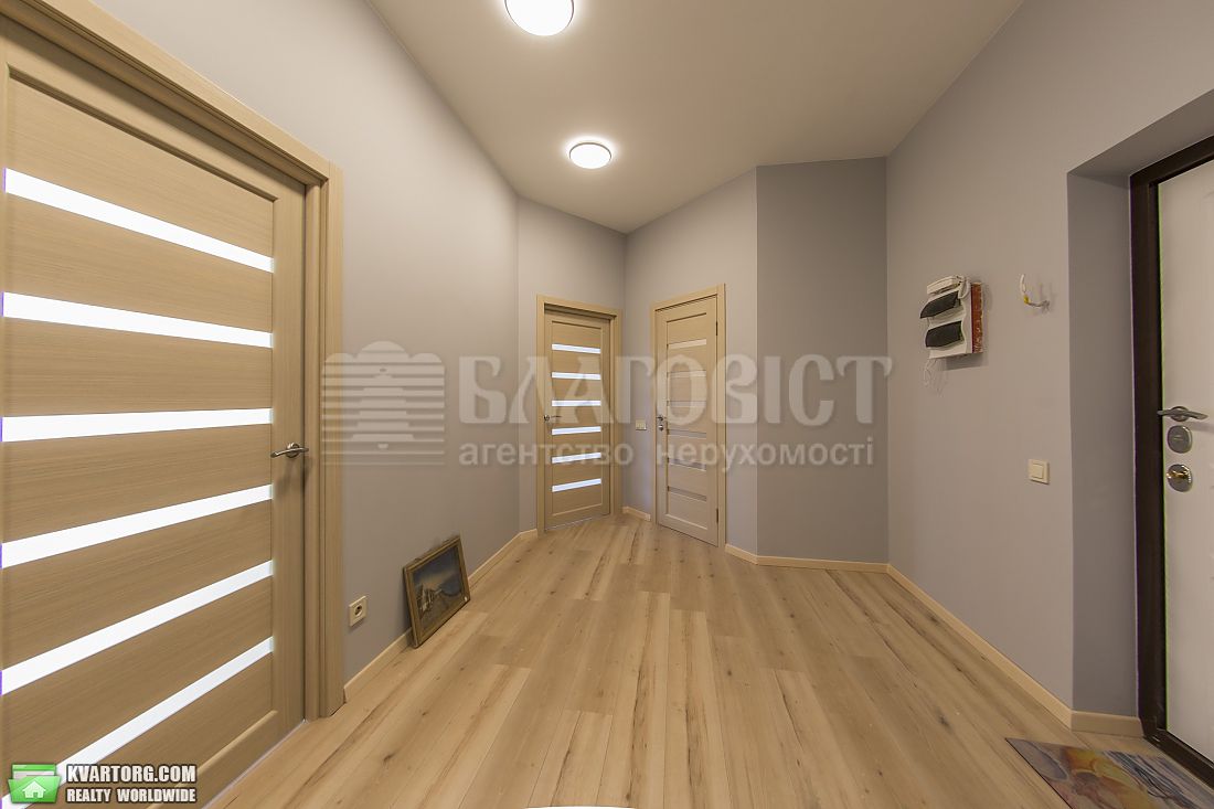 Rent out 2-room apartment. Киев,  Саперное поле — photo 10