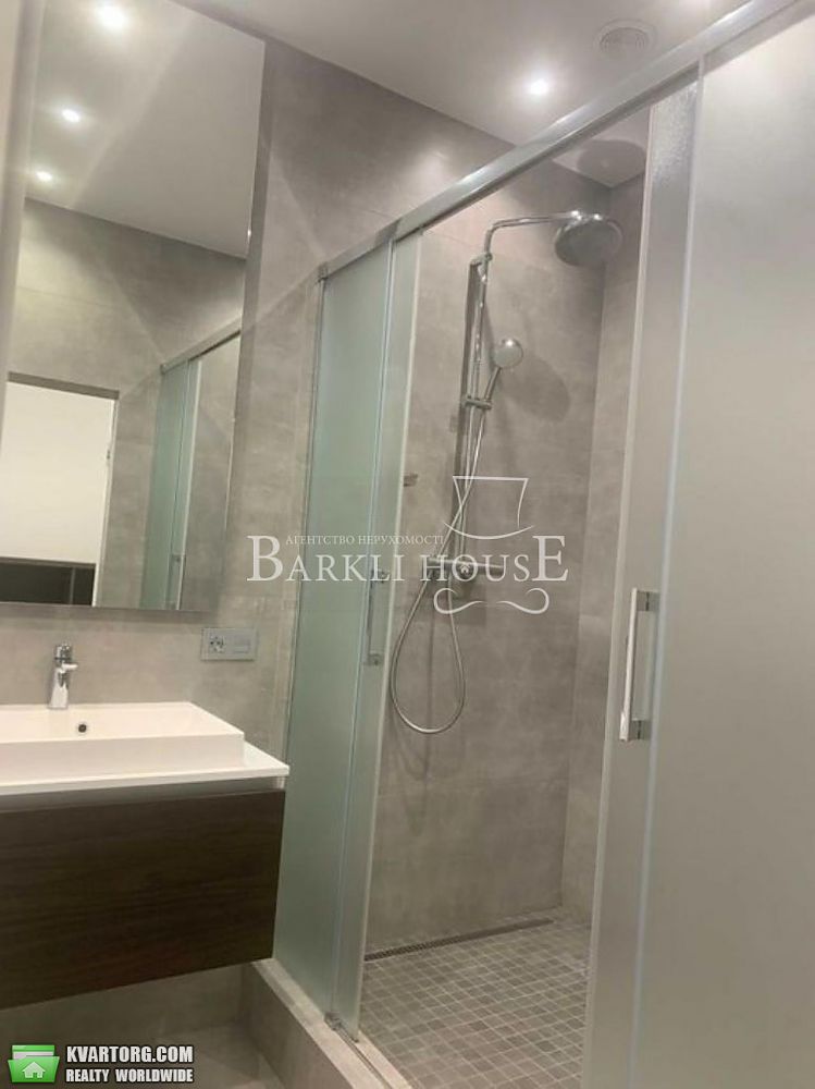 Rent out 2-room apartment. Киев,  Барбюса — photo 10