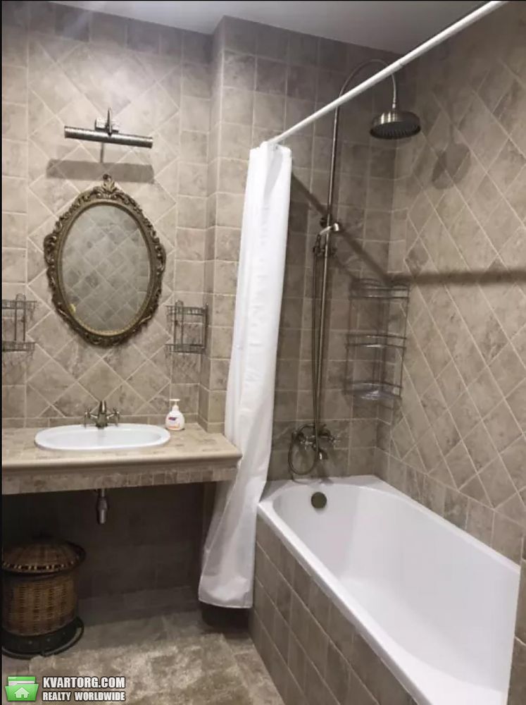 Rent out 2-room apartment. Киев, Дегтярная — photo 7