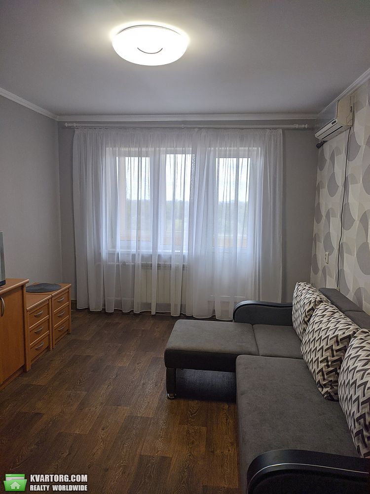 Rent out 1-room apartment. Днепропетровск, Варейкиса — photo 1