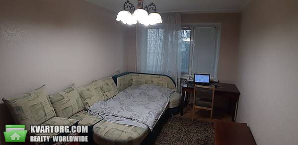 Sell 3-room apartment. Киев,  Богатырская — photo 1