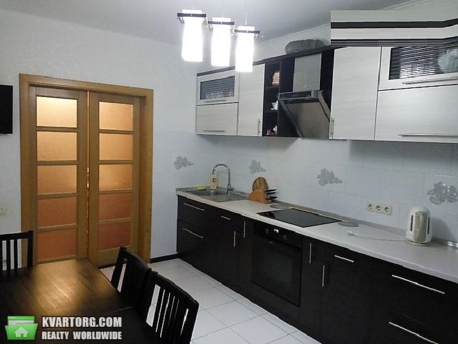 Sell 3-room apartment. Киев,  Урловская — photo 1