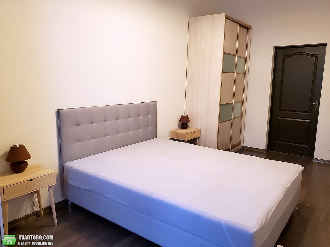 Rent out 2-room apartment. Киев,  Шота Руставели — photo 1