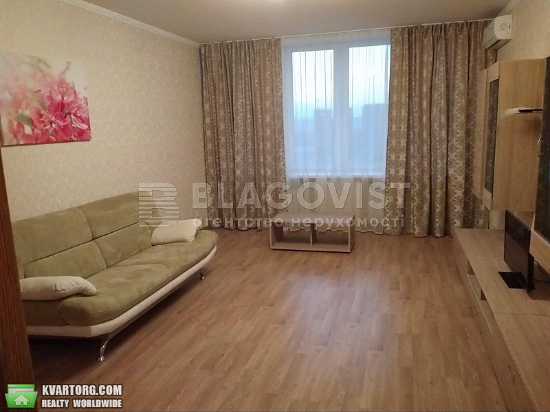 Rent out 3-room apartment. Киев, Николая Бажана — photo 4