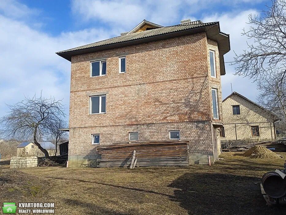 Sell house. Черновцы, Центральная — photo 1