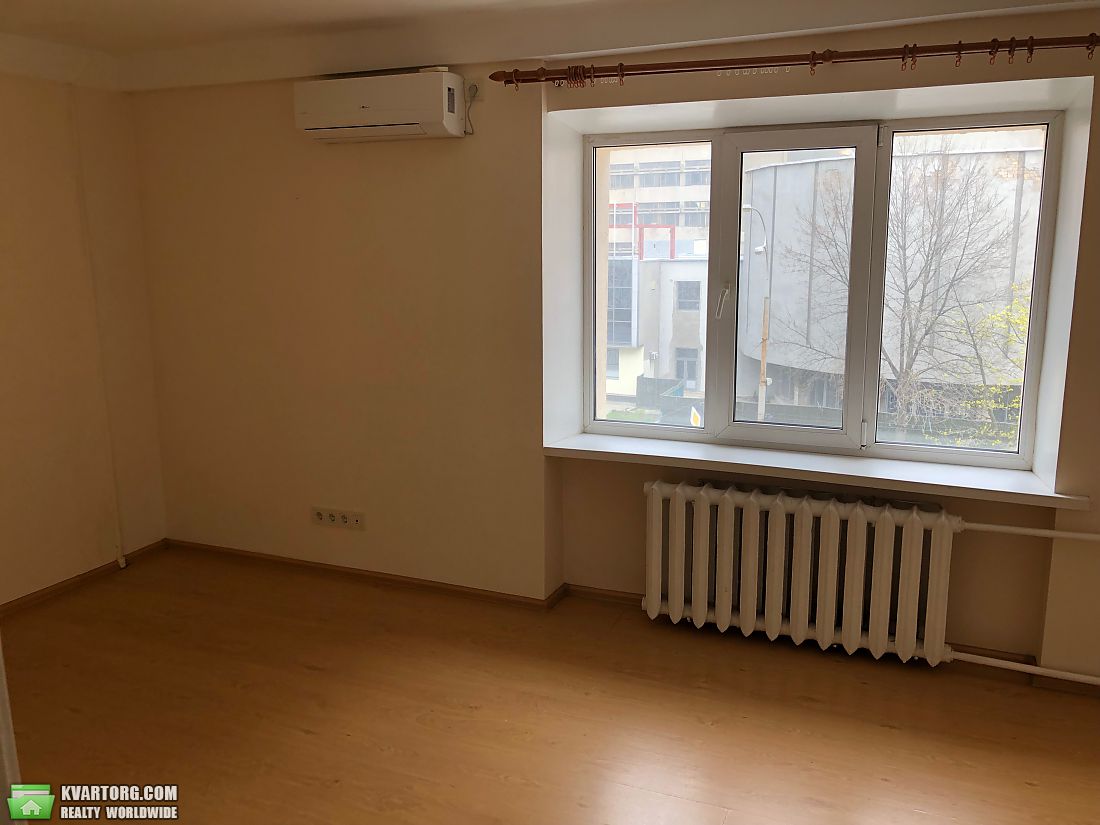 Sell 2-room apartment. Киев,  Соломенская — photo 4