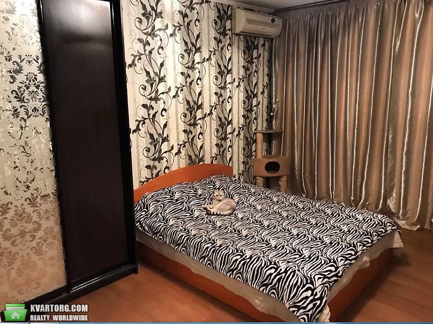 Sell 3-room apartment. Киев,  Маяковского — photo 1