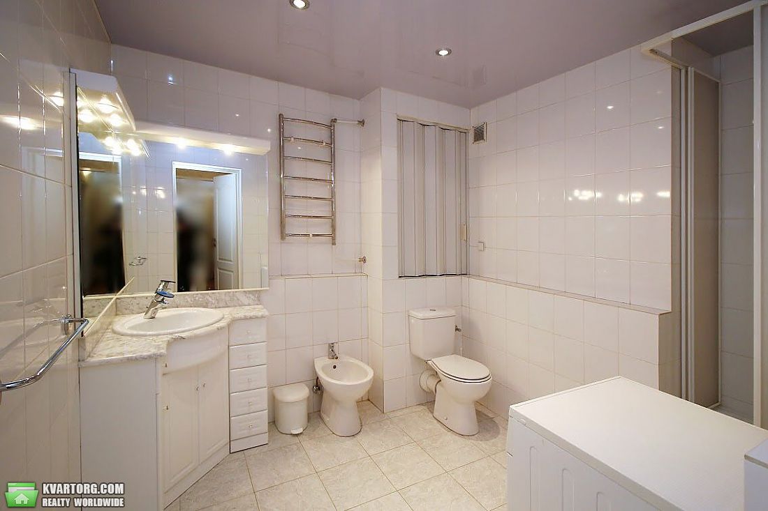Sell 4-room apartment. Киев,  Довженко А. — photo 4