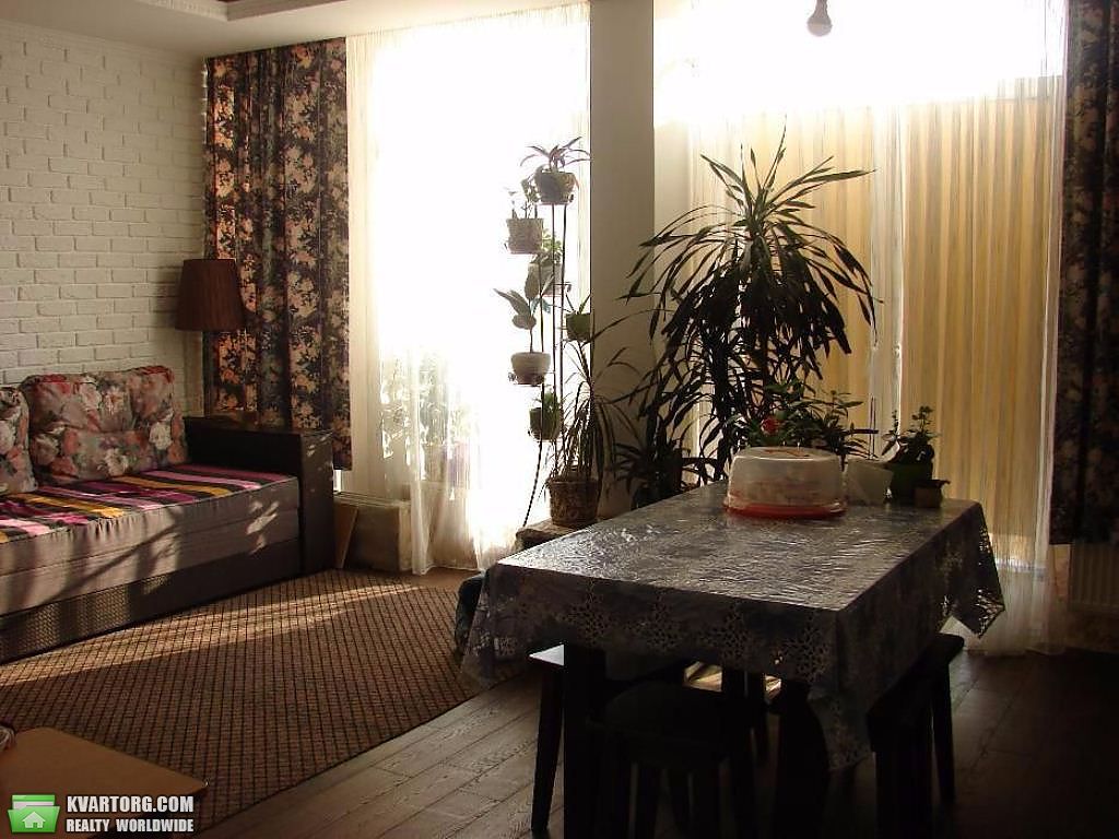 Sell 5-room apartment. Киев, регенераторная — photo 1