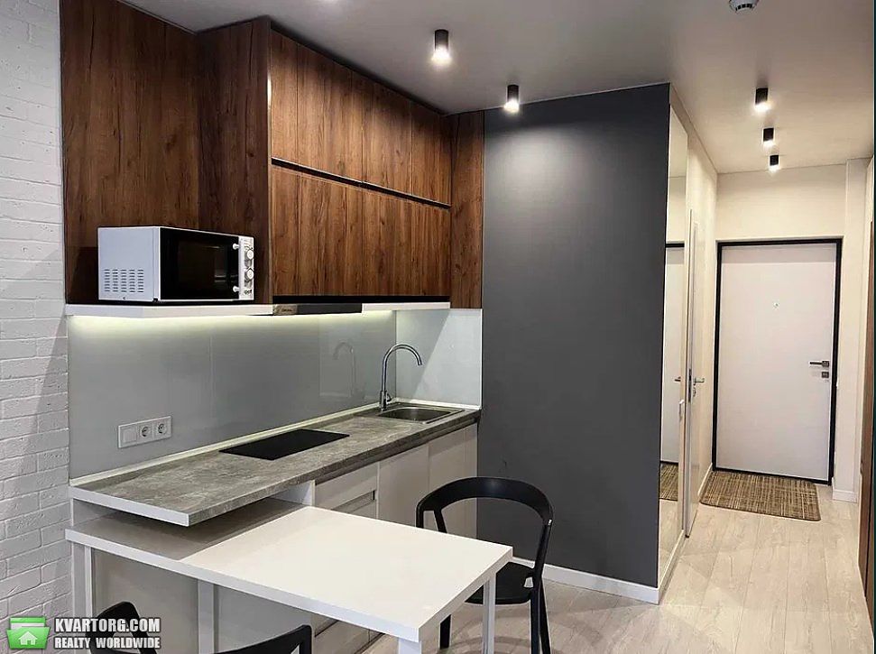 Rent out 1-room apartment. Киев,  Васильковская — photo 3