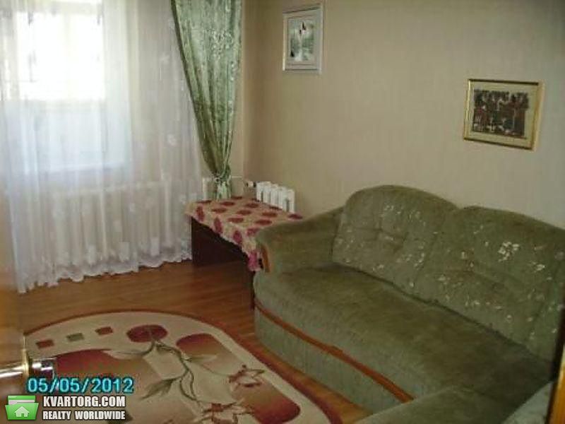 Rent out 2-room apartment. Киев,  Лисковская — photo 5