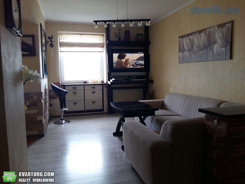Rent out 2-room apartment. Киев,  Воскресенская — photo 3