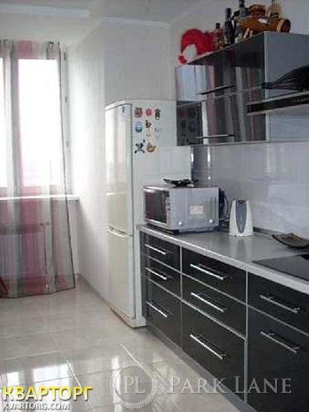 Sell 2-room apartment. Киев,  Срібнокільська — photo 2