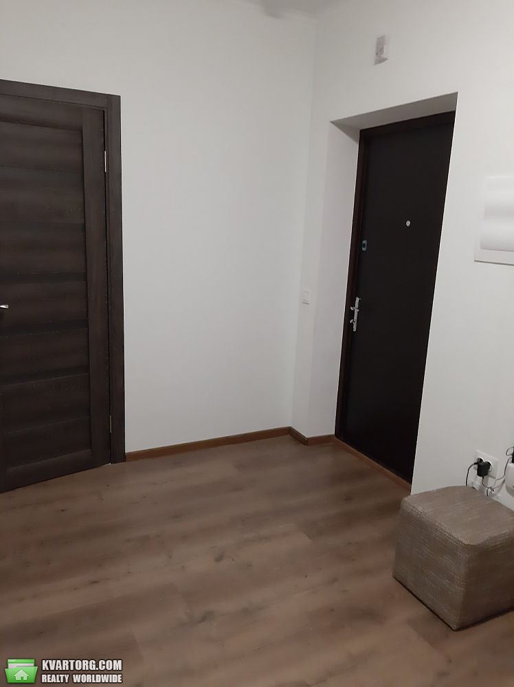 Rent out 1-room apartment. Киев, Семьи Кульженко — photo 10