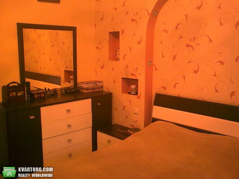 Rent out 2-room apartment. Киев, Боткина ул. — photo 6
