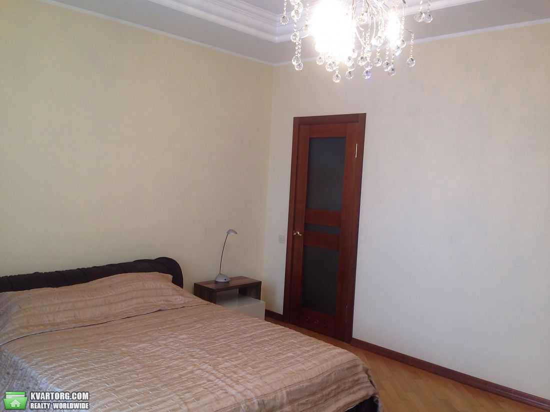 Rent out 3-room apartment. Киев,  Щорса — photo 6