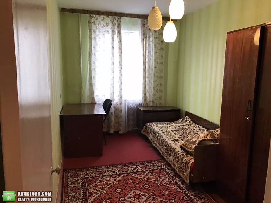 Rent out 2-room apartment. Киев, Симиренко — photo 4