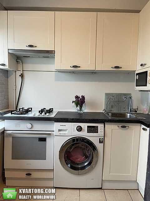 Sell 2-room apartment. Киев,  Жукова — photo 1