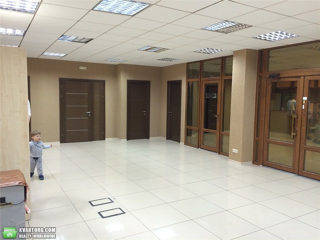 Rent out office. Киев, Харьковское шоссе — photo 1