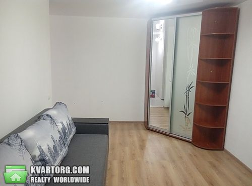 Rent out 2-room apartment. Киев,  Героев Севастополя — photo 3