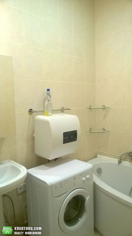 Rent out 2-room apartment. Киев, Шота Руставелли — photo 10