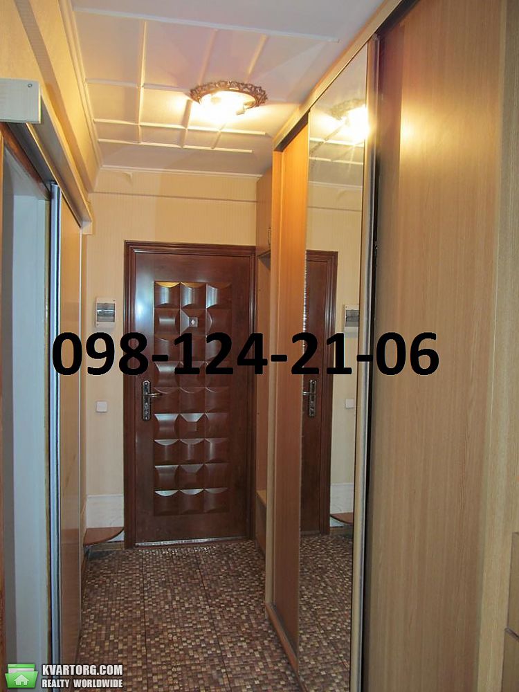 Rent out 2-room apartment. Киев,  Челябинская — photo 8