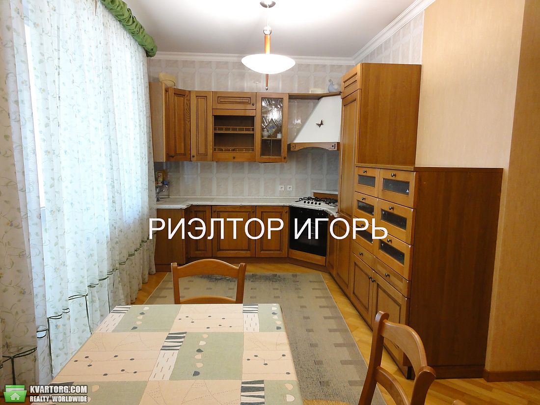Rent out 3-room apartment. Одесса, Дунаева переулок — photo 1