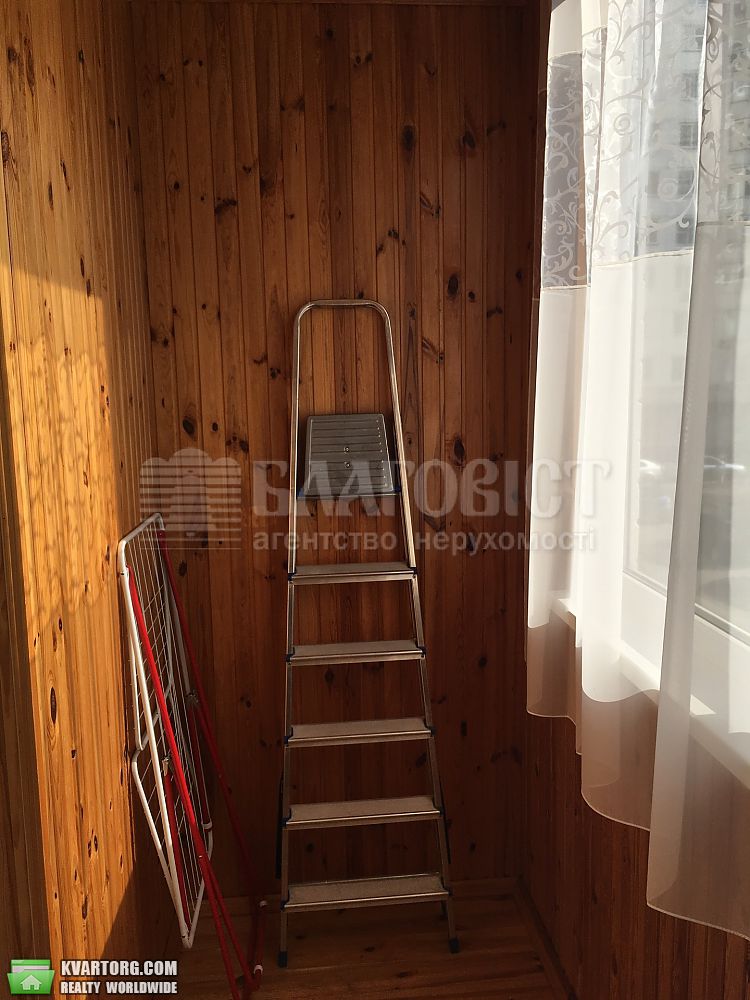 Rent out 2-room apartment. Киев,  Бажана — photo 2