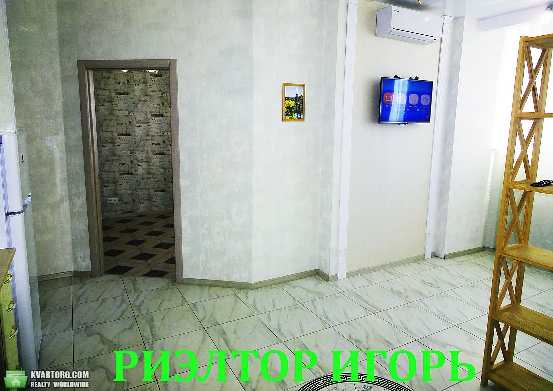 Rent out 2-room apartment. Одесса, Небесной Сотни — photo 4