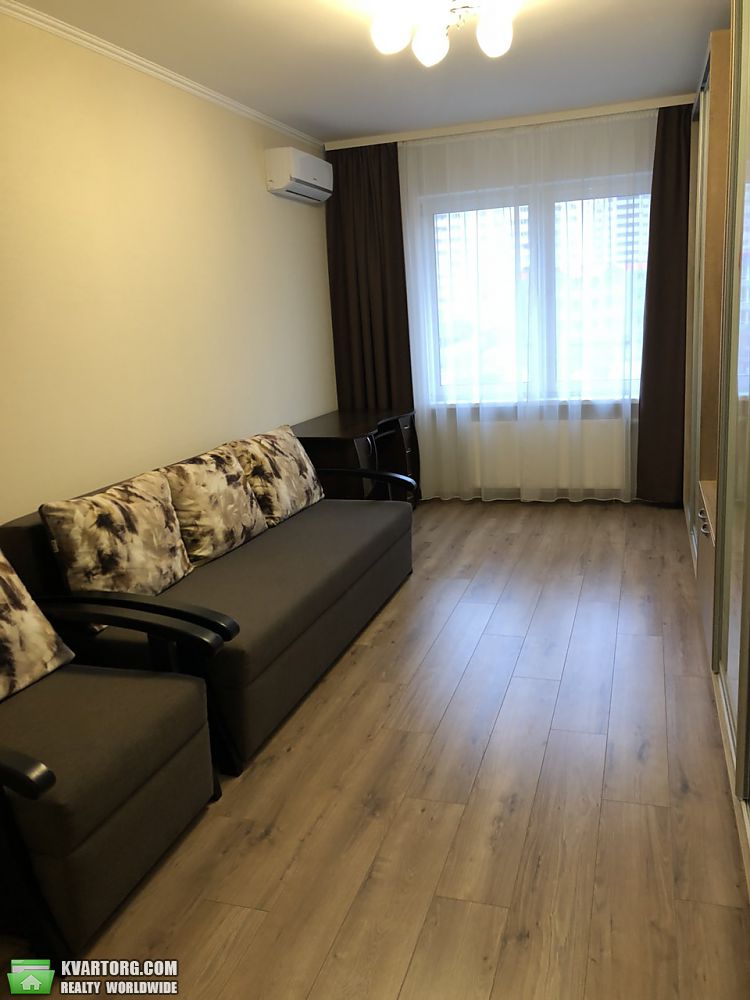 Rent out 1-room apartment. Киев, Русовой — photo 2
