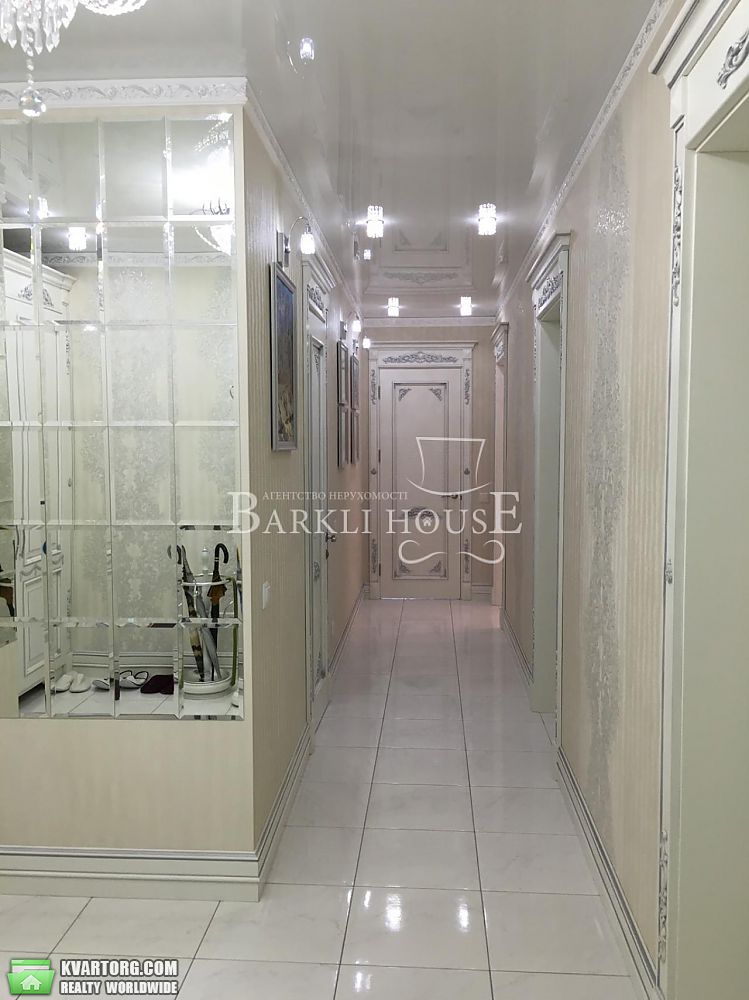 Rent out 3-room apartment. Киев,  Мильчакова — photo 9