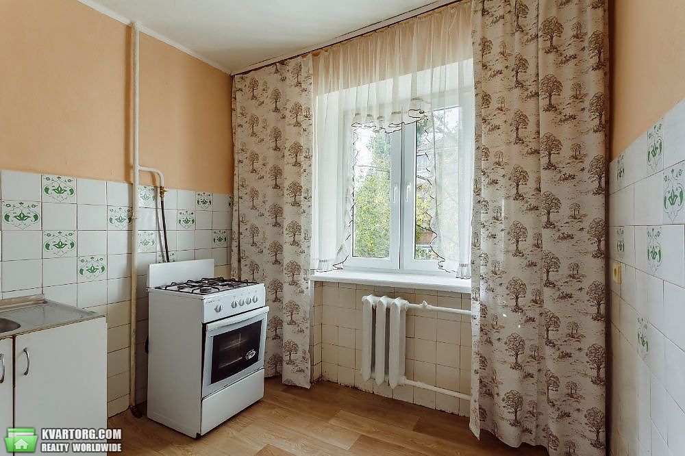 Sell 3-room apartment. Киев,  Салютная — photo 5