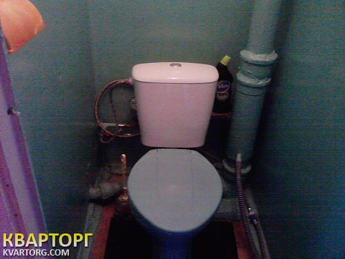 Rent out 2-room apartment. Киев,  Ужвий — photo 4