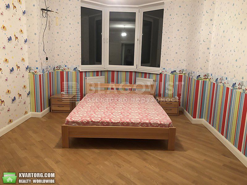Rent out 3-room apartment. Киев,  Княжий Затон — photo 7