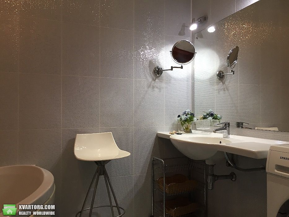 Rent out 2-room apartment. Киев,  Кошица — photo 10