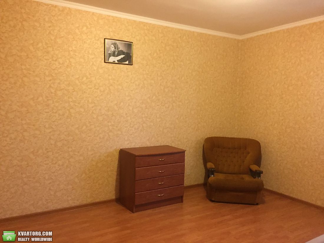 Rent out 1-room apartment. Киев,  Курская — photo 2