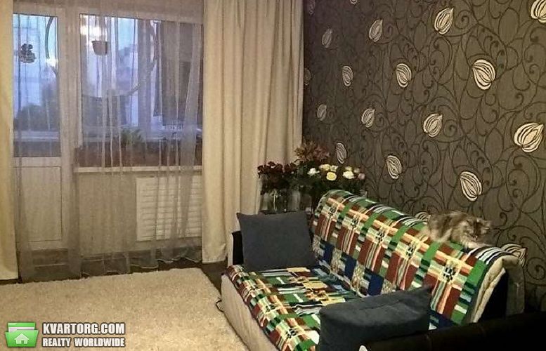 Sell 2-room apartment. Киев,  Героев Днепра — photo 1