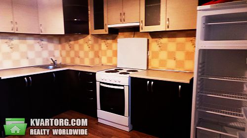 Rent out 3-room apartment. Киев, Урловская — photo 1