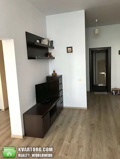 Rent out 2-room apartment. Киев,  Шамрыло — photo 4