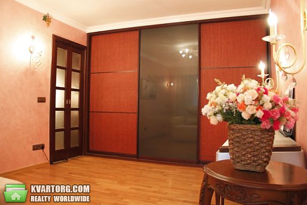 Rent out 2-room apartment. Киев,  Предславинская — photo 3