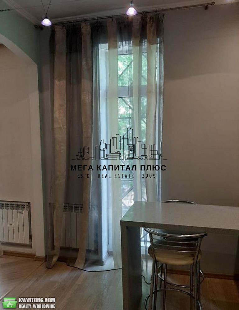 Rent out 2-room apartment. Киев, Хоревая — photo 4
