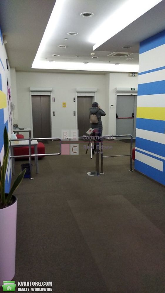 Rent out office. Киев, Луговая ул. — photo 6