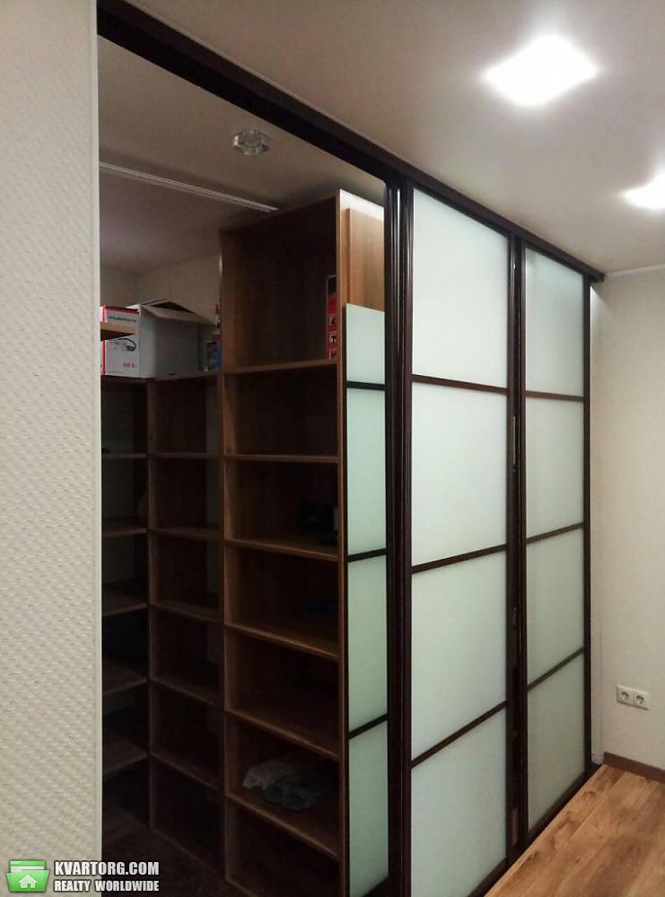 Rent out 3-room apartment. Киев,  Тарасовская — photo 8