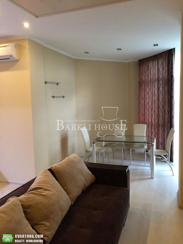 Rent out 3-room apartment. Киев,  Глубочицкая — photo 4