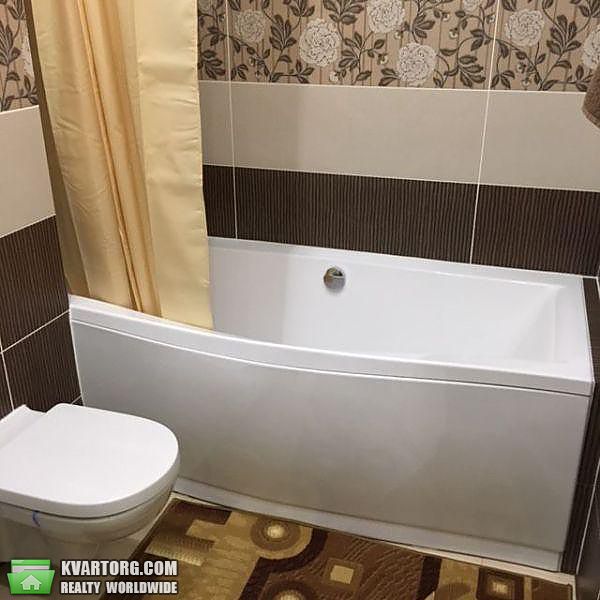 Rent out 3-room apartment. Киев,  Барбюса — photo 9