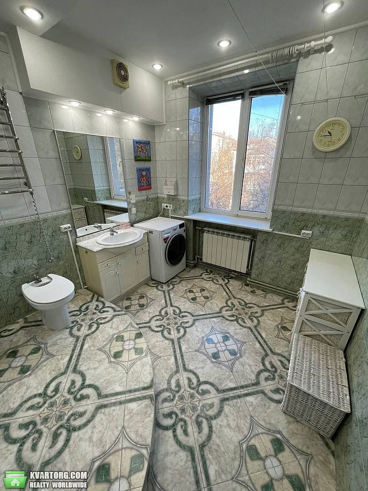 Sell 4-room apartment. Днепропетровск, Владимира Мономаха — photo 1