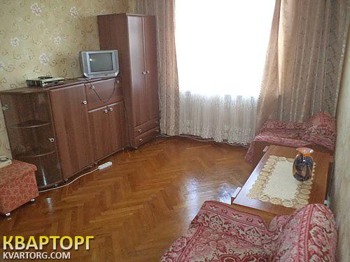 Rent out 1-room apartment. Киев, Бучмы — photo 2