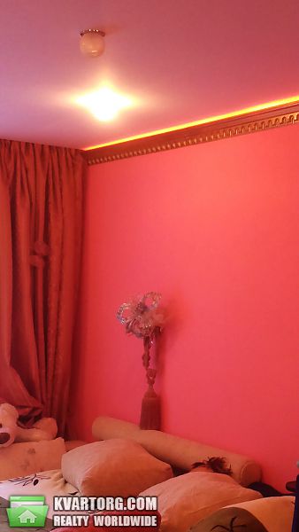 Sell 2-room apartment. Киев, Салютная — photo 8