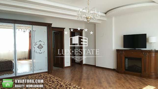 Rent out 3-room apartment. Киев,  Щорса — photo 2